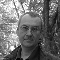 Spotkanie z Jackiem Hołubem oraz wernisaż prac z PSONI
