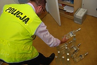 Sprzedawał podrobioną wódkę