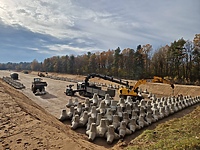 Wojsko napełnia składy przy granicy z obwodem królewieckim