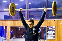 Podrzuca więcej niż sam waży