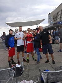 Trzy zwycięstwa na Skwerze Kościuszki w Gdyni  (boks)