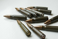 Trzymał w domu amunicję