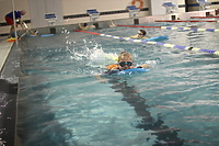 Uczymy się pływać z MOSiR-em