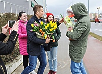Uśmiech za kwiatka, czyli jak portEl Dzień Kobiet świętował