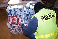 „Lewe” papierosy w bagażniku