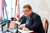 Prezydent odpowiada na felieton  (śladem publikacji)