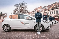 Własna firma w Elblągu. Zobacz, jak zacząć zarabiać na dowozach jedzenia i zakupów