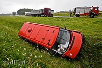 Wpadli w poślizg na ul. Łęczyckiej i na S22