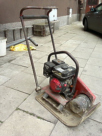 Włamywali się do piwnic