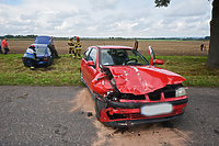 Wypadek 3 pojazdów pod Jelonkami, dwie osoby w szpitalu, sprawca zbiegł
