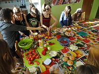 Zabieram kolorowe kanapki do szkoły