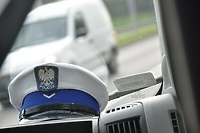 Zakaz kierowania i grzywna za jazdę bez uprawnień