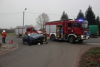 Zderzenie osobówki z autem ciężarowym