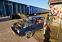 Zderzenie volkswagena z pociągiem towarowym