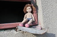 Był zaniedbany, brudny i niedożywiony. Roczny chłopiec trafił do szpitala