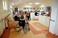 Zebranie owszem, byle przed serialem…