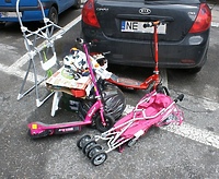 Złodzieje w hurtowni zabawek