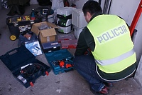 Ukradli auto, ale chodziło im o narzędzia