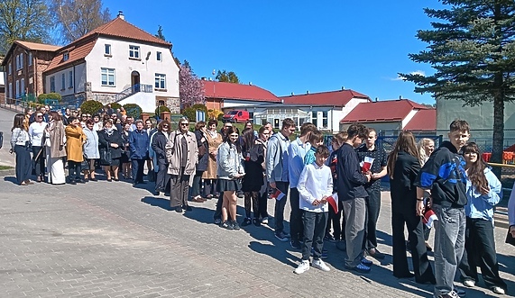 Czas na quiz. Co się działo w kwietniu?