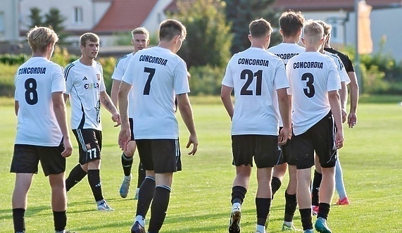 Dwa bieguny elbląskich czwartoligowców Dwa bieguny elbląskich czwartoligowców