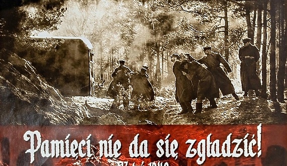 Katyńska wystawa w Kaponierze