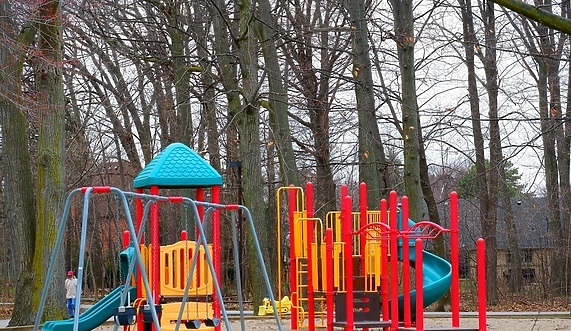 Prawie 600 tys. złotych na plac zabaw