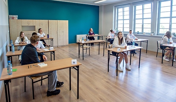 Tak wyglądają wyniki egzaminów ósmoklasisty