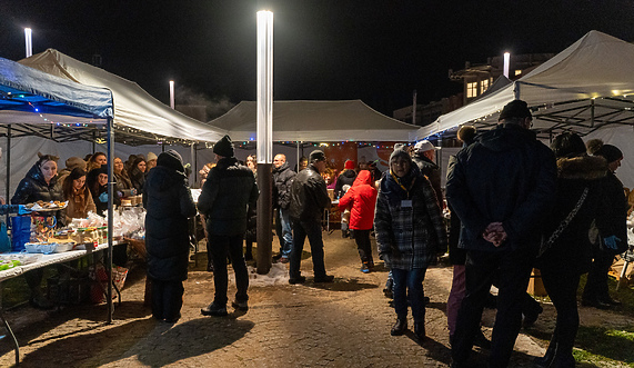 XI Wigilijne Spotkanie „Nie jesteś sam” XI Wigilijne Spotkanie „Nie jesteś sam”