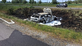 Auto spłonęło na S7 po kolizji