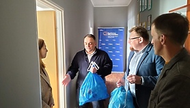 Z plastikami do biura Koalicji