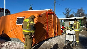 Na Placu Słowiańskim stanął namiot, w którym można się ogrzać