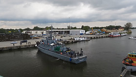 ORP Śniardwy na rzece Elbląg