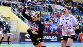 Przegrana Startu z brązowymi medalistkami