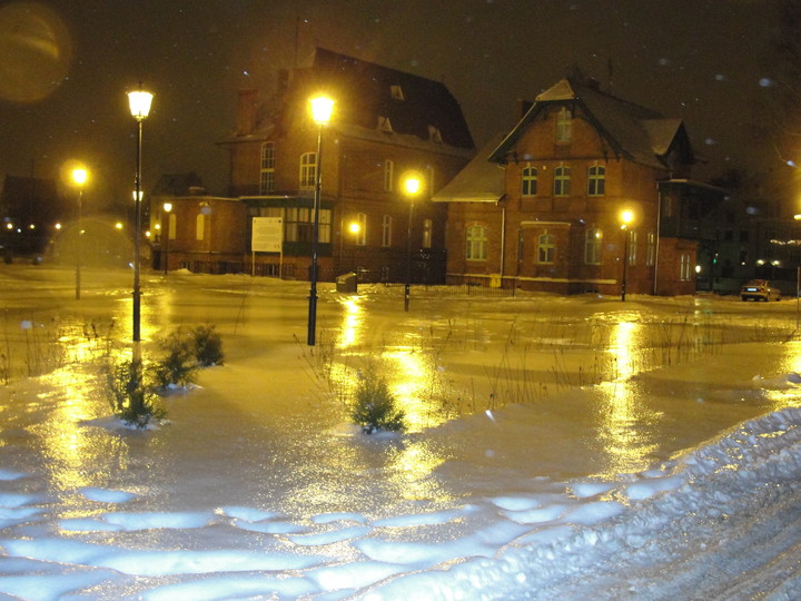 Wyspa Spichrzów w wigilijną deszczową noc...