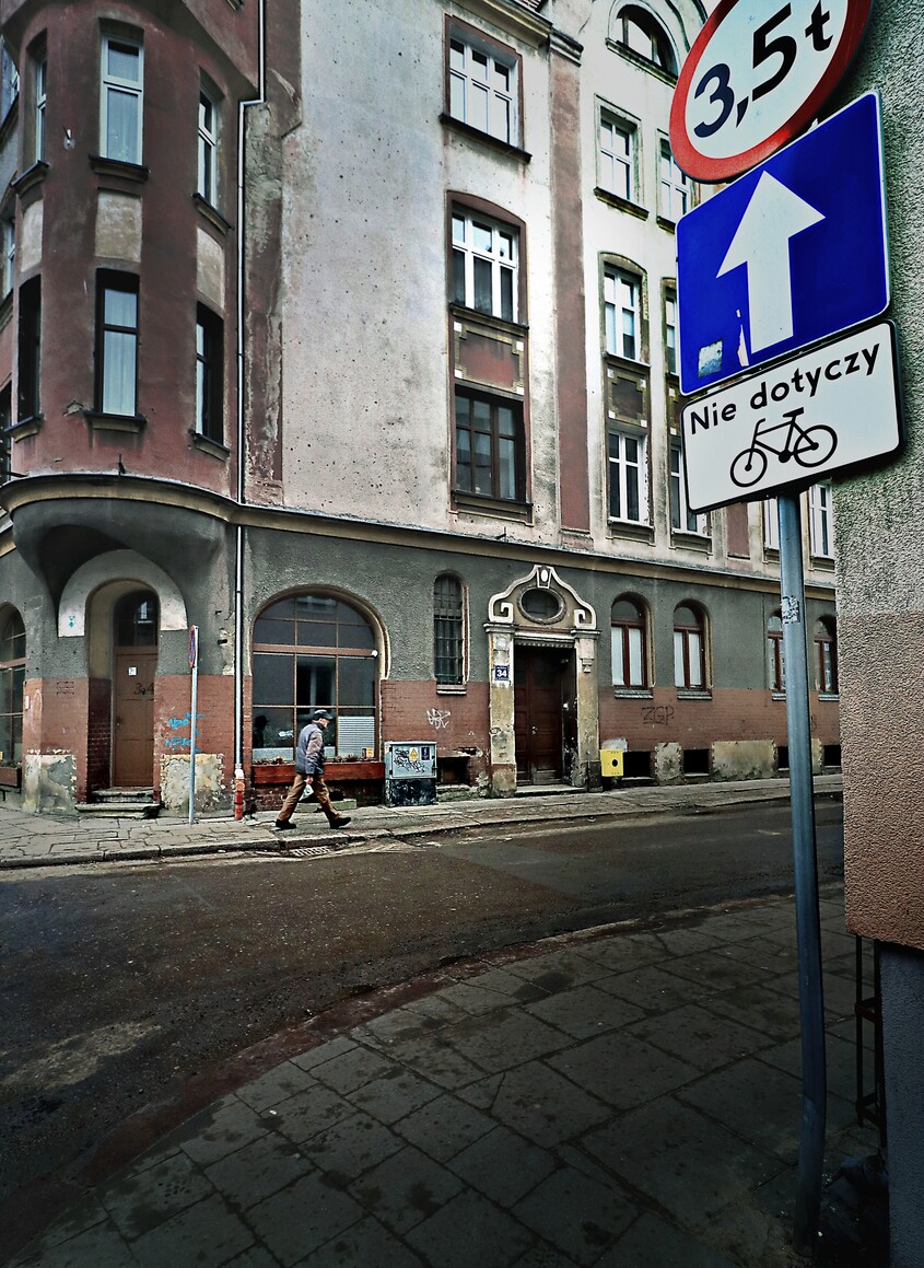 "Dzień powszedni na Winnej"