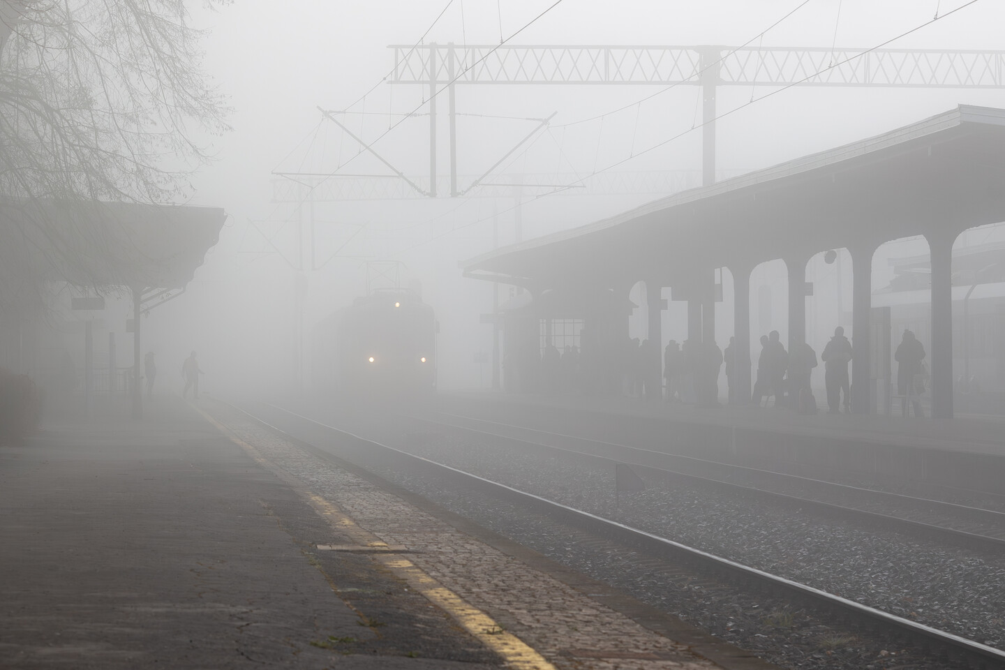 Żelazna mgła (Kwiecień 2026)