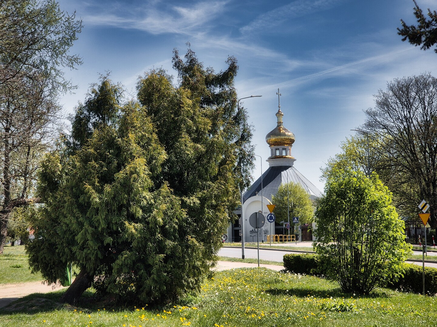 Widok na kościół (Maj 2026)