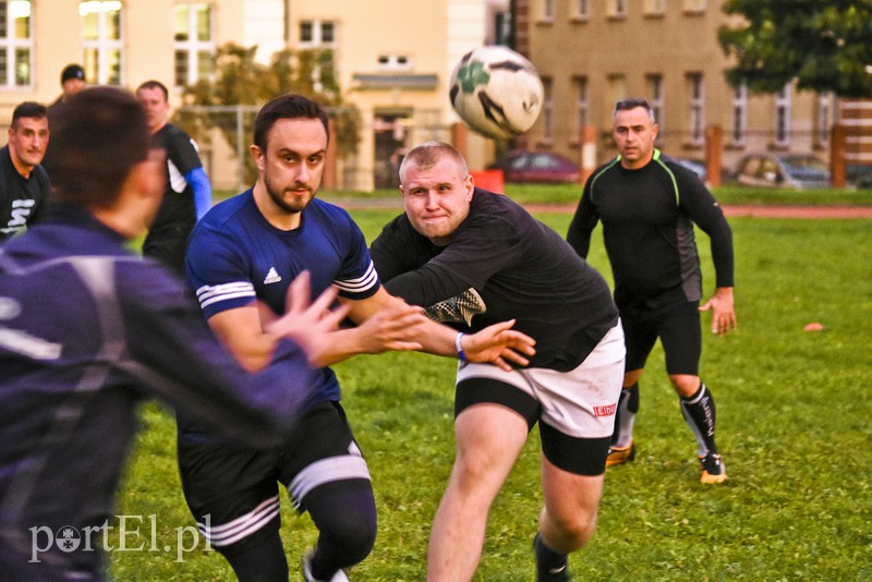Elbląg, Rugbyści trenują na boisku w miasteczku szkolnym przy ul. Saperów