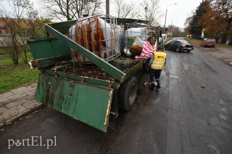 Elbląg, Wypadł ładunek, przez ponad 4 godziny ruch był zablokowany   (aktualizacja)