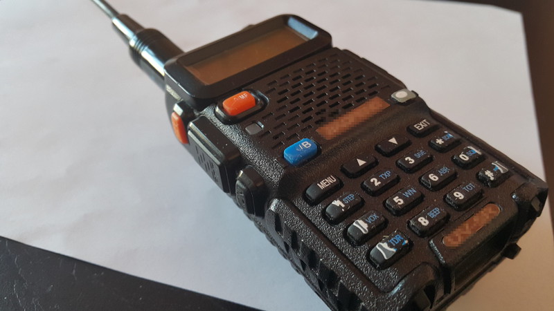 Elbląg, Zabezpieczony przez policjantow nielegalny radiotelefon Elbląg, Zabezpieczony przez policjantow nielegalny radiotelefon