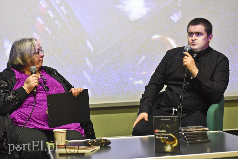 Elbląg, Spotkanie z Krzysztofem Bidzińskim prowadziła Teresa Wojcinowicz Elbląg, Spotkanie z Krzysztofem Bidzińskim prowadziła Teresa Wojcinowicz