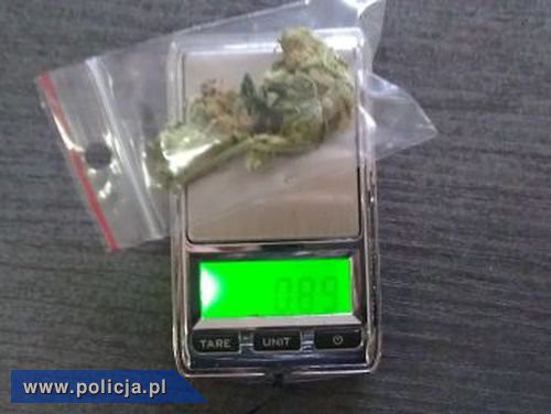 Elbląg, 18-latek zatrzymany za posiadanie narkotyków