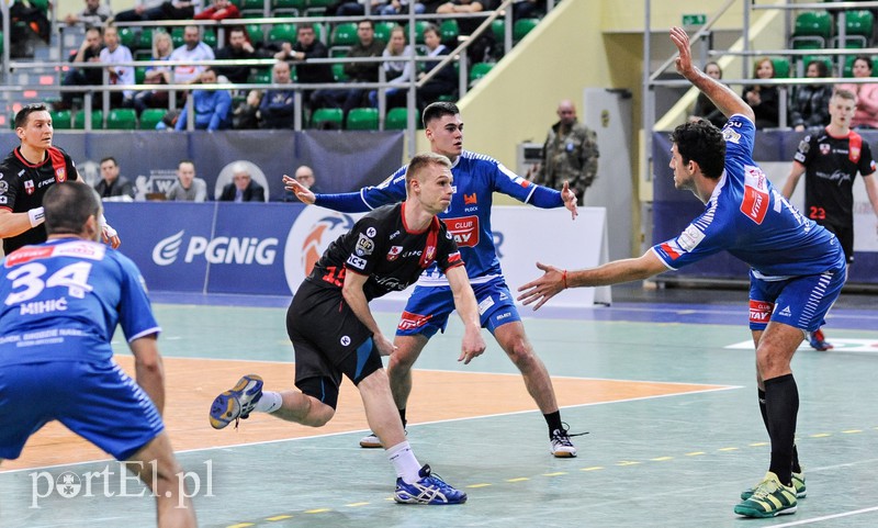 Elbląg, Nafciarze gromią Meblarzy (piłka ręczna)