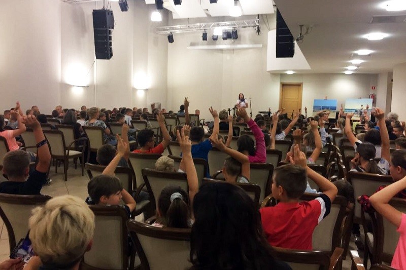 Elbląg, Dzieci zaśpiewały z Michałem Sołtanem