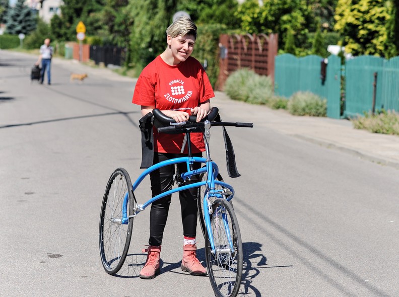 Elbląg, Móc stanąć na własnych nogach, jaka to wielka radość!