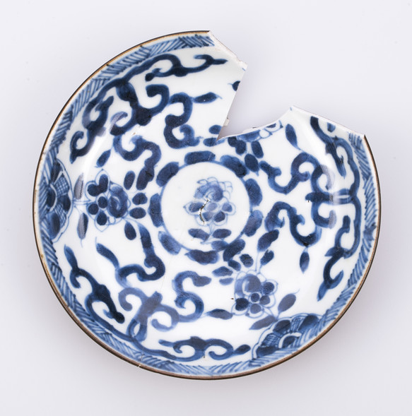 Elbląg, Spodek w stylu „Batavia brown”  (Historia jednego przedmiotu cz. 141)