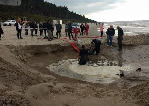 Elbląg, Plaża w Stegnie kryła wojenny wrak