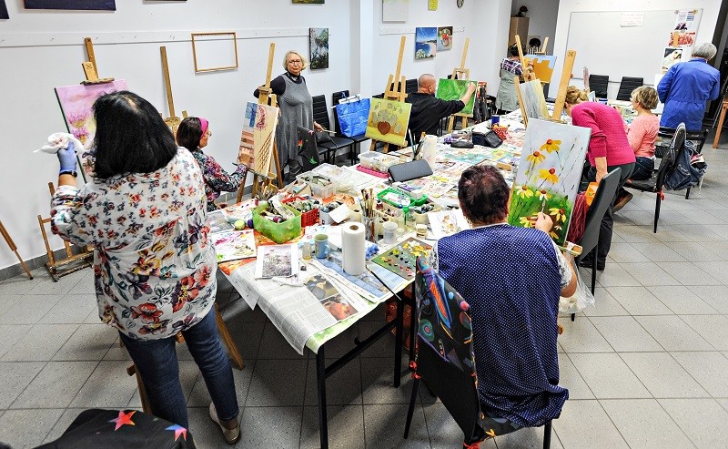 Elbląg, Tu jest nauka, rozrywka i miłe towarzystwo