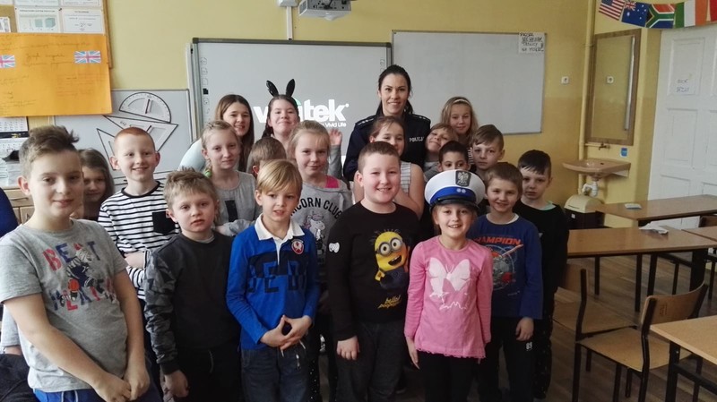 Elbląg, Policjanci edukują najmłodszych Elbląg, Policjanci edukują najmłodszych