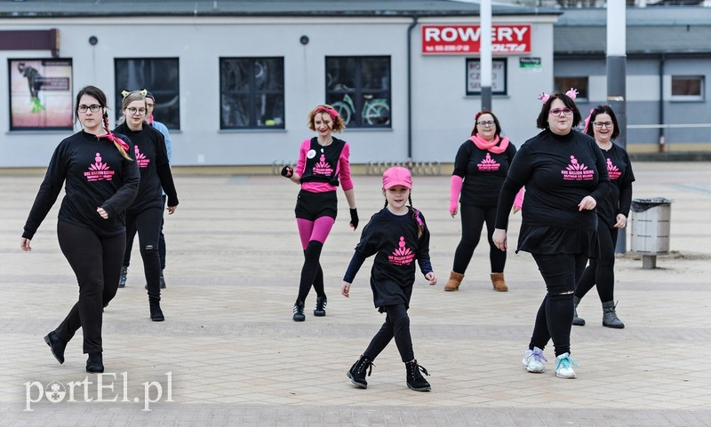 Elbląg, Na placu Dworcowym tańczono przeciw przemocy